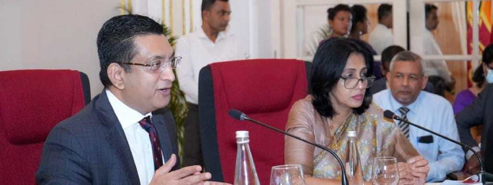 Ali Sabry briefs Diplomatic Corps in Colombo